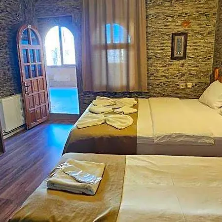 Hotel Glorious House 5*